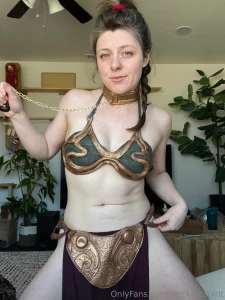 Princess leia in her gold bikini again part 1
