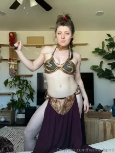 Princess leia in her gold bikini again part 3