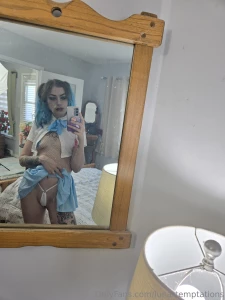 I m bored at work talk to me