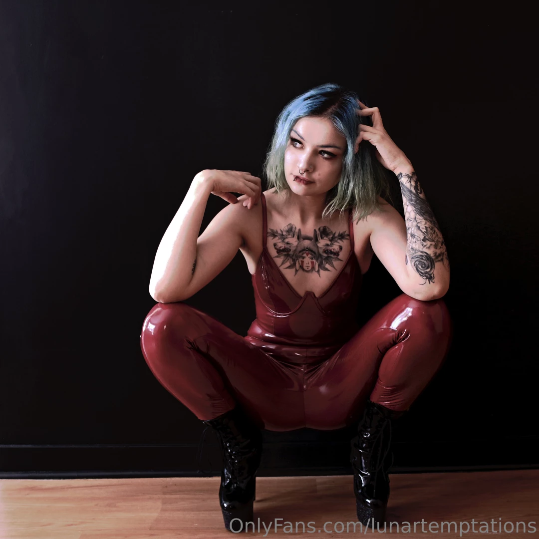 If anyone has any valentines day requests my messages are open 