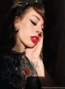 Small waist gothic victorian gf i sent out a bundle set of photos 2 part 1