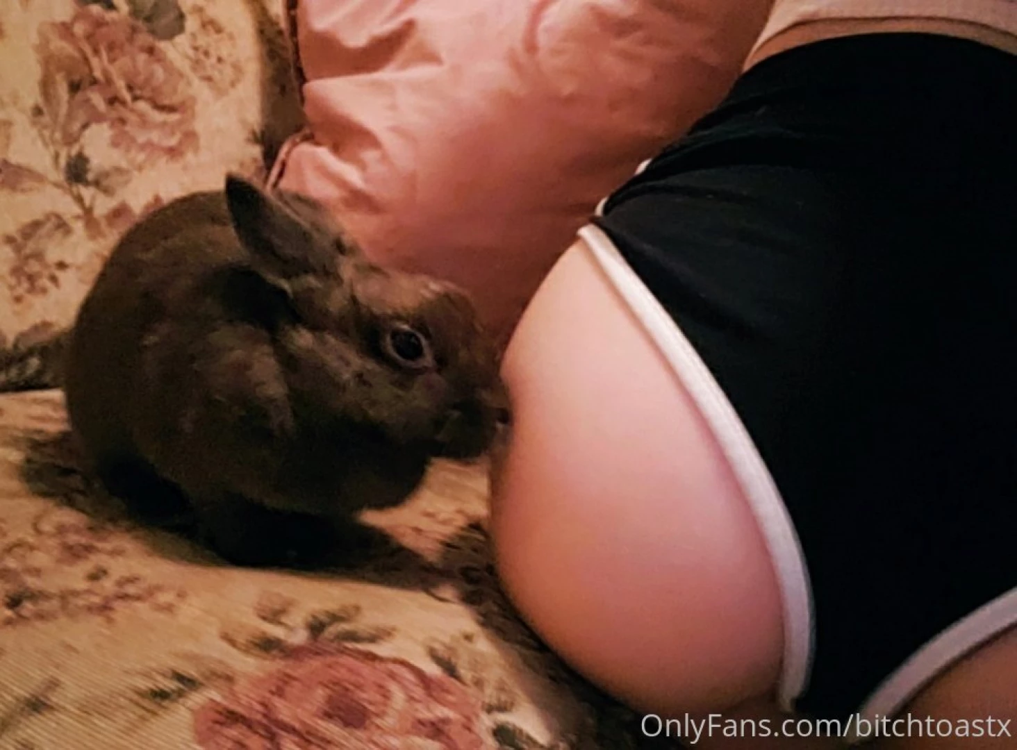 Sundaybunday i originally had a solo booty pic in mind but my sweet 