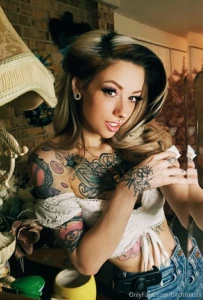 Good morning lovelies i was feeling pretty cute last night so enjoy part 1