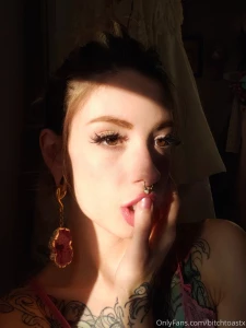 Golden hour and honey eyes i m thinking of doing a special livestream part 1