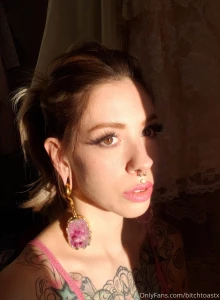 Golden hour and honey eyes i m thinking of doing a special livestream part 2