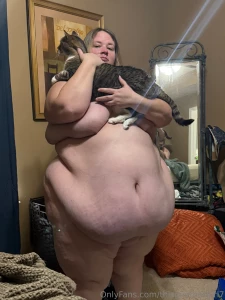 Snuck in some pics of britt embracing one of our kitties and snapped a part 1