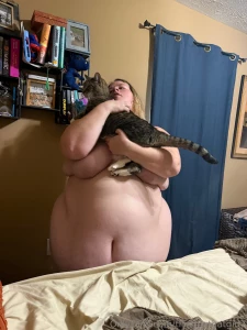 Snuck in some pics of britt embracing one of our kitties and snapped a part 6