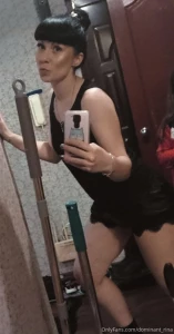 My dress doesn t seem too short it s lifted so much