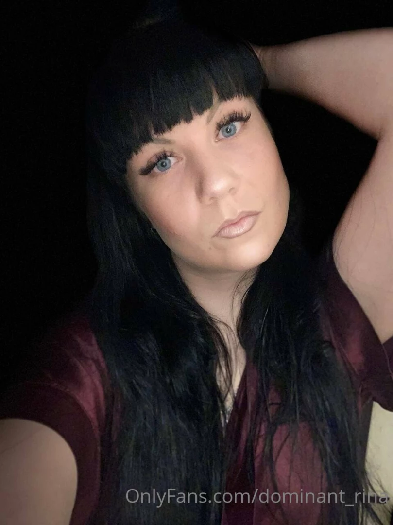 Guess what s under my robe 