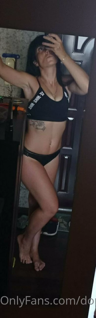 I wanna show you my sporty body 