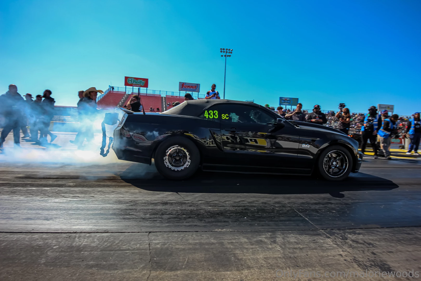 Leaving 2024 in my smoke and looking forward to 2025 with all of you i 