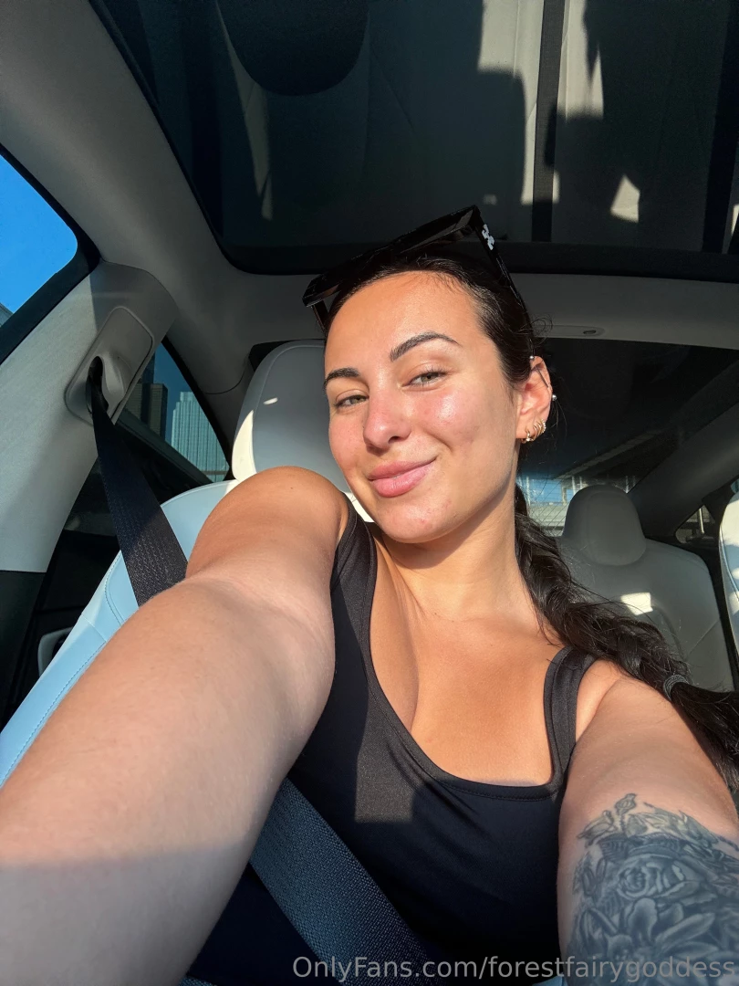 Been rocking the all natural look lately how do we feel about it 