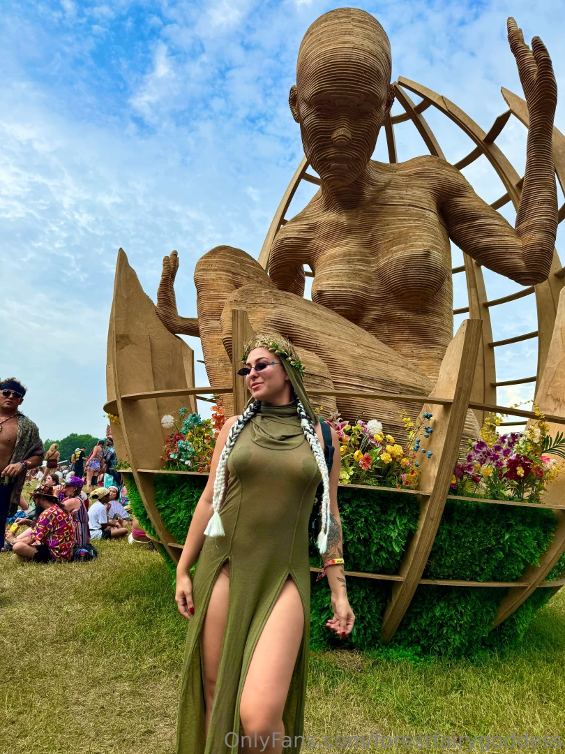 Forest fairy in full effect 