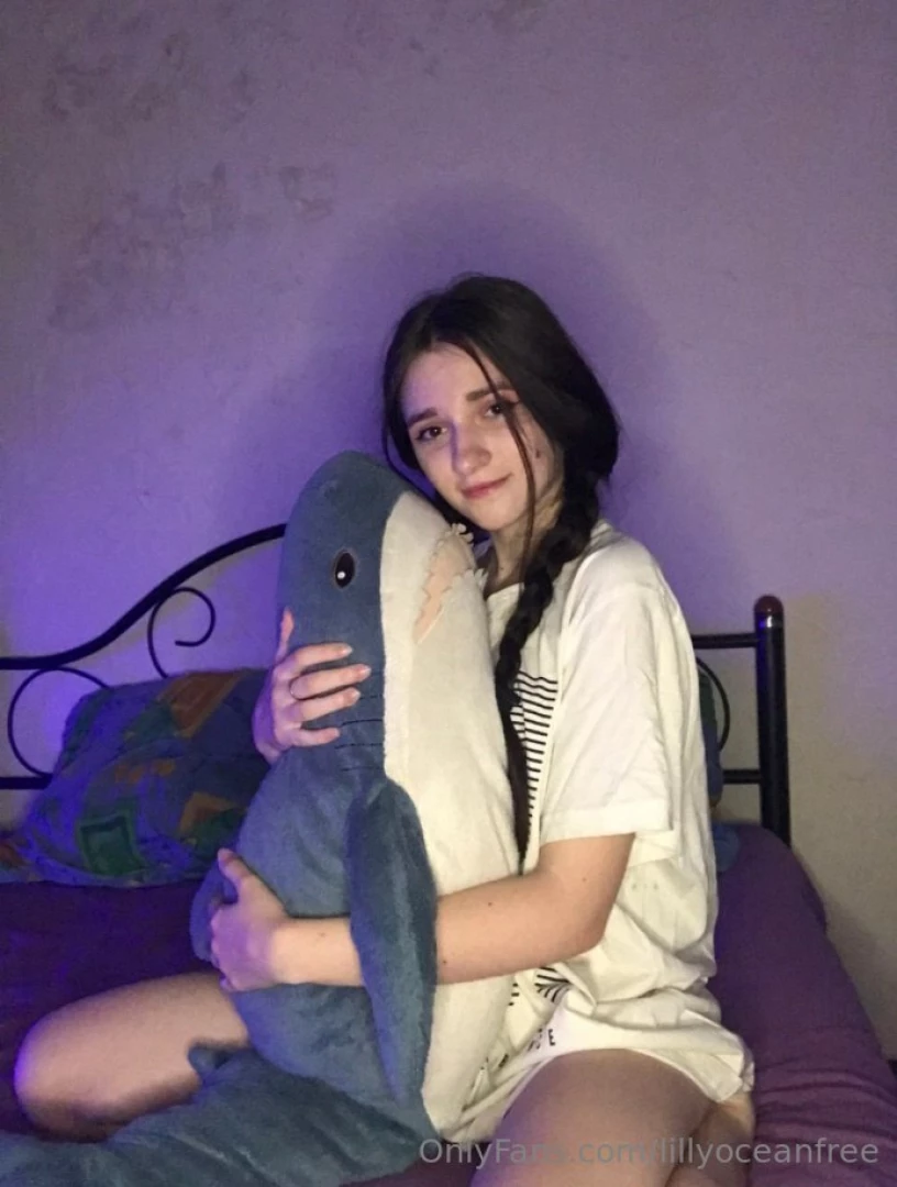 Hi i m polly - pixie_polly do you want me to hug you in bed my cozy part 35 