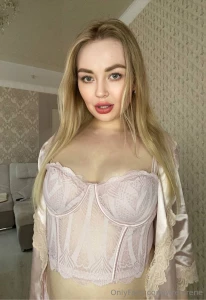 Follow nikkieflowers s page join the her dirty thoughts this dazzling part 117