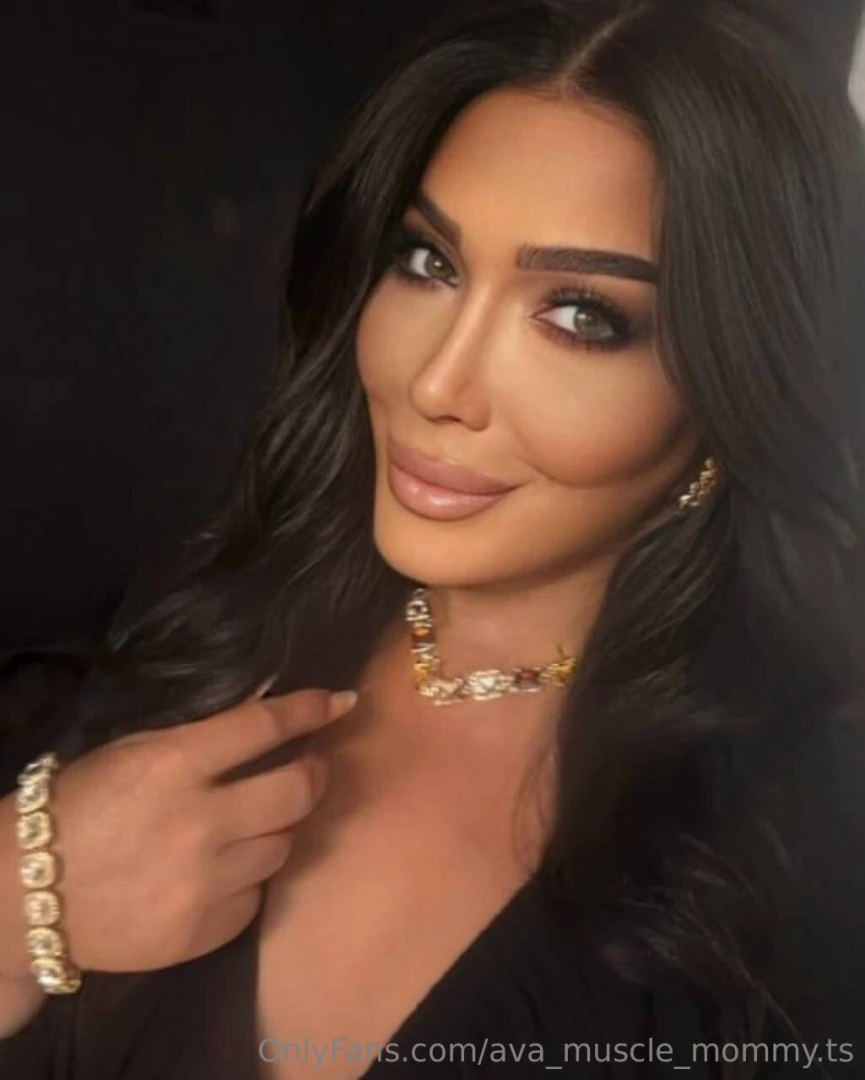 I want to have only your eyes on me today 