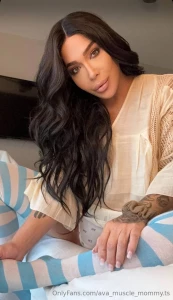 Good morning everyone have a great day many many kisses