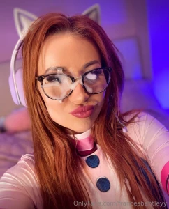 Uk amateur swinging couple mattandzoe just made their page free follow part 13