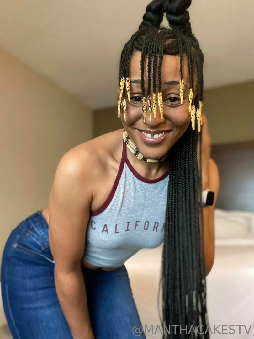 Give mama a kiss before work 