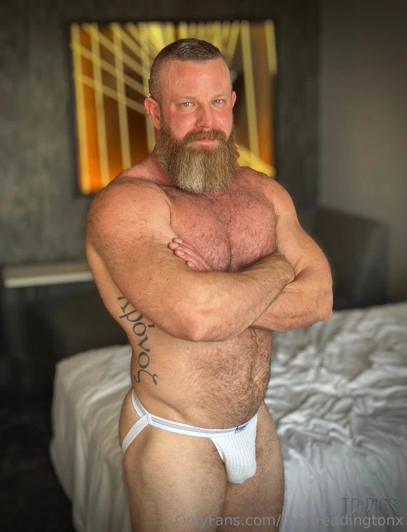 I filmed with maxxxschlong last night and afterwards his cameraman 