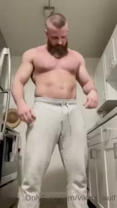 Quick jerk before bed i was asked to eat my cum again so i gladly