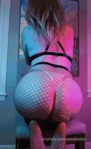 Gonna post a string of gifs the next couple days enjoy part 2