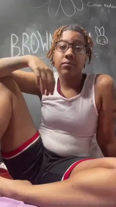 Ughh i didn t know which dildo to choose can someone with a big dick 