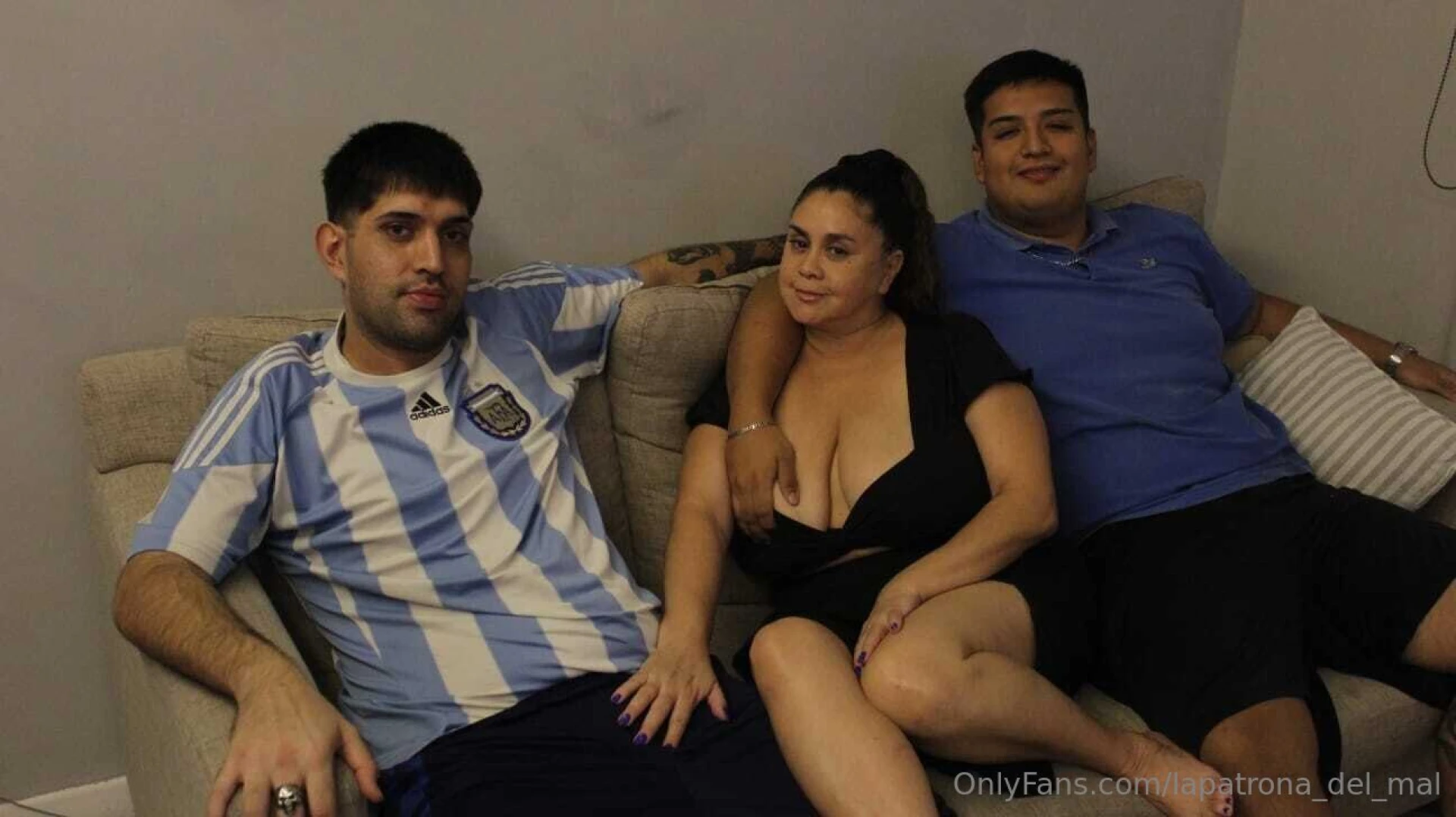 Nuevo contenido subido con los amigos de mi hijo hicimos un tr o que 