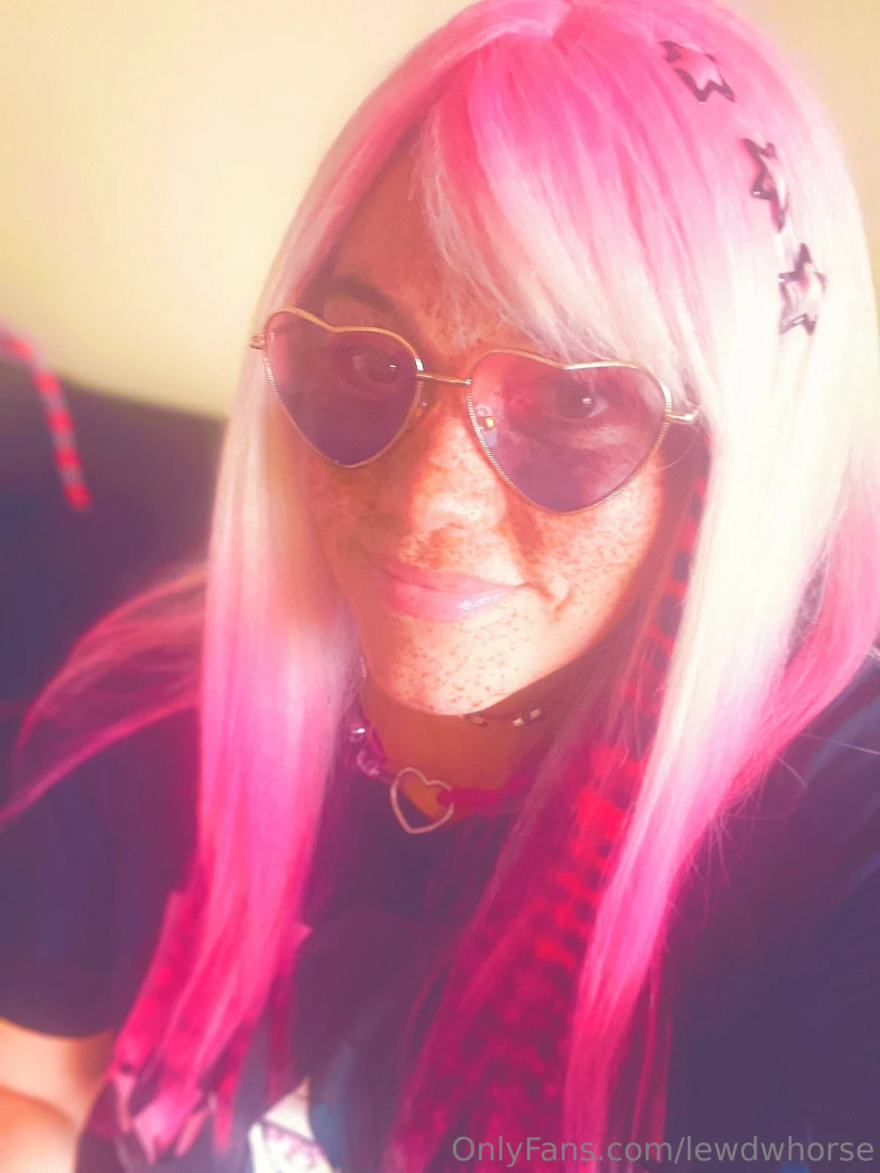 Some cute pics got some new cute striped add ons for my wig part 2 