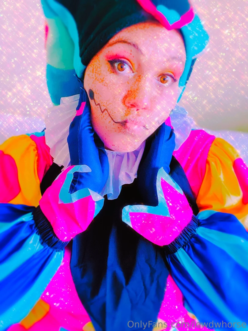 My fizzarolli cosplay arrived it fits perfectly and i m so happy with part 4 