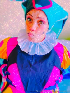 My fizzarolli cosplay arrived it fits perfectly and i m so happy with part 6