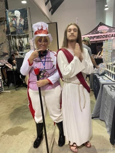 Went to ecchi expo this weekend dressed as lucifer and met jesus xdd part 2