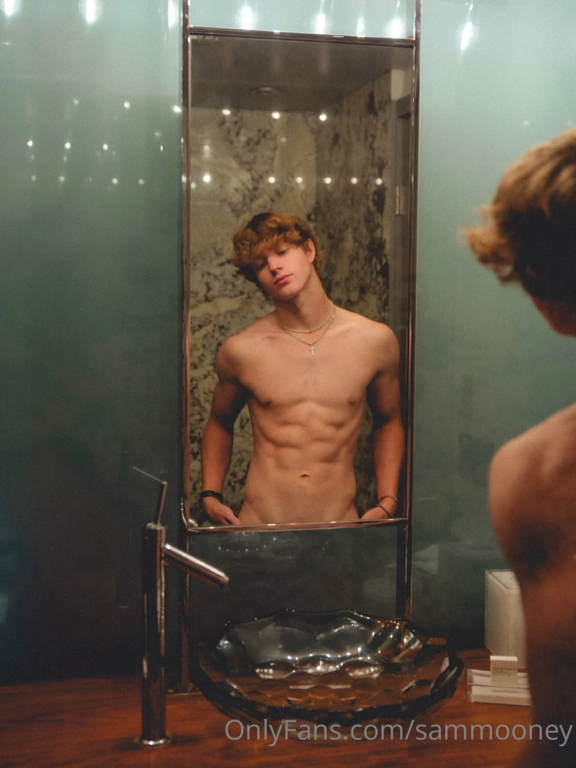 Mirror mirror show me the finest of them all 