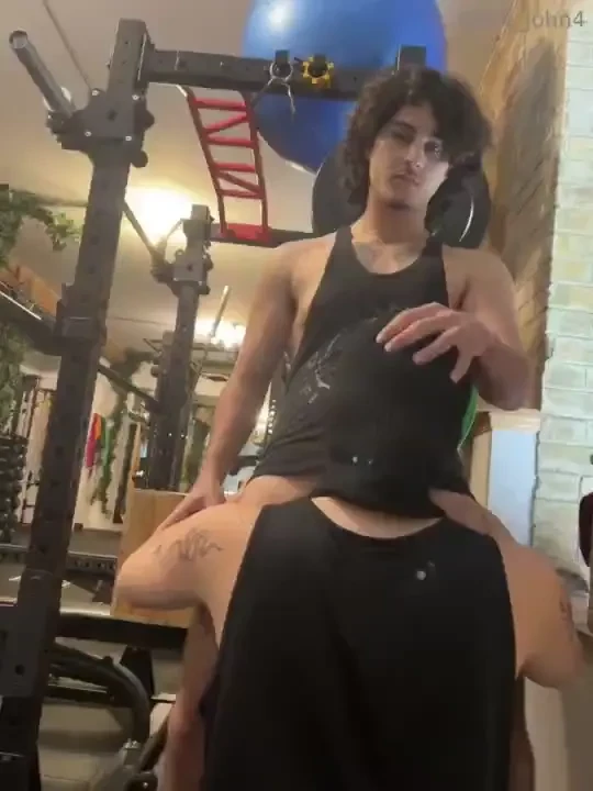Love getting risky and face fucking my bro 