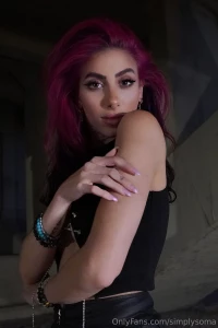 Creature of the night i love wearing black it s so seductive do you