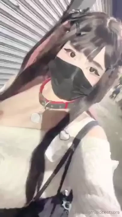 Me puso muy horny sacarme los pezones asi imagina que alguien me haya 
