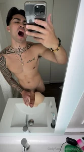 Busted caught the bro watching porn played with a bunch of toys with