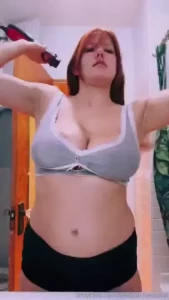 I think this is a super cute video of me getting ready and then