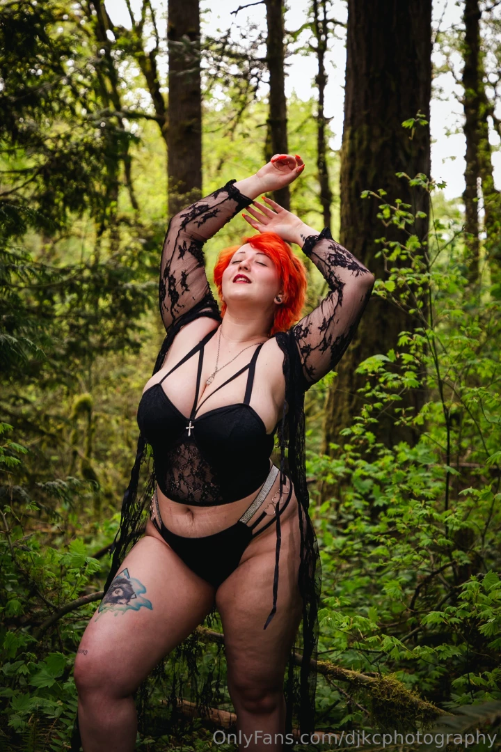 My first photoshoot with heyitscaffeine go check out her page part 1 