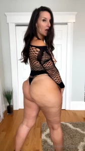 curvyqueen33 - Feelin sexy and sassy 