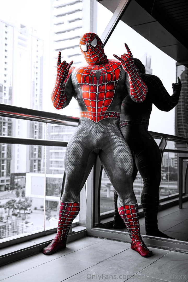 Help me shoot some web 