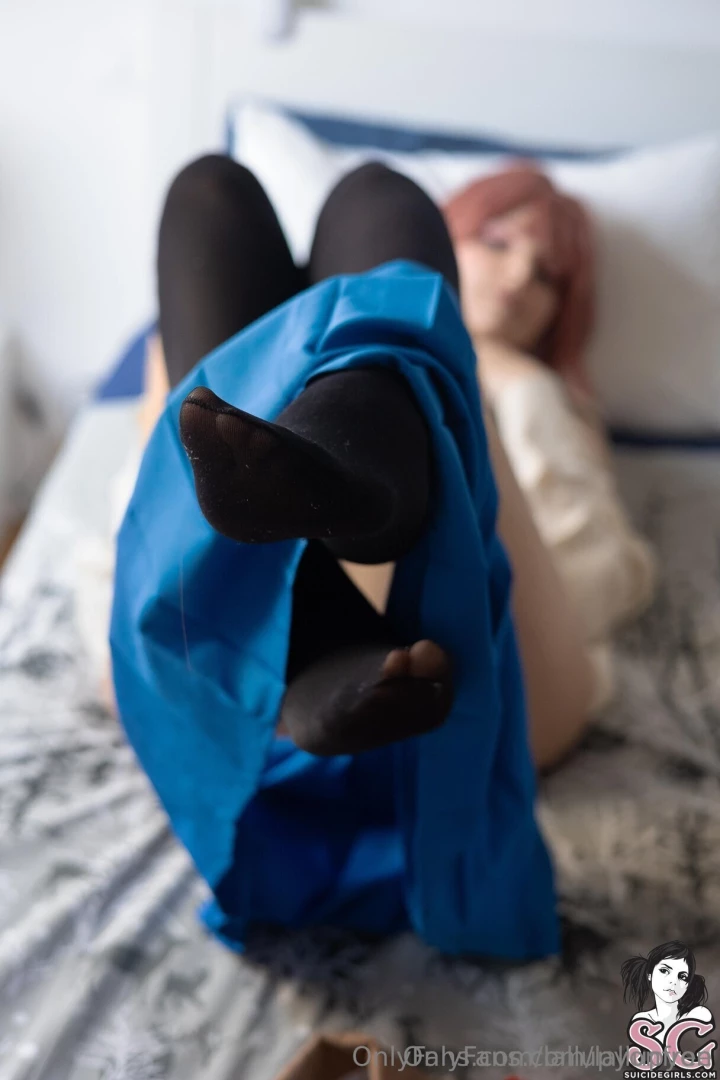 -3 days on suicidegirls minuminula 