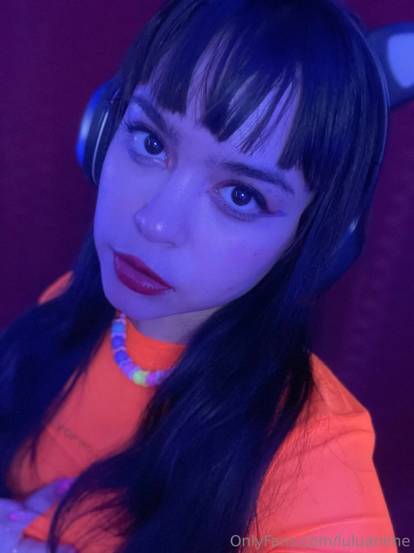 Do you want to help me to solve a mystery if we do it i might give you 