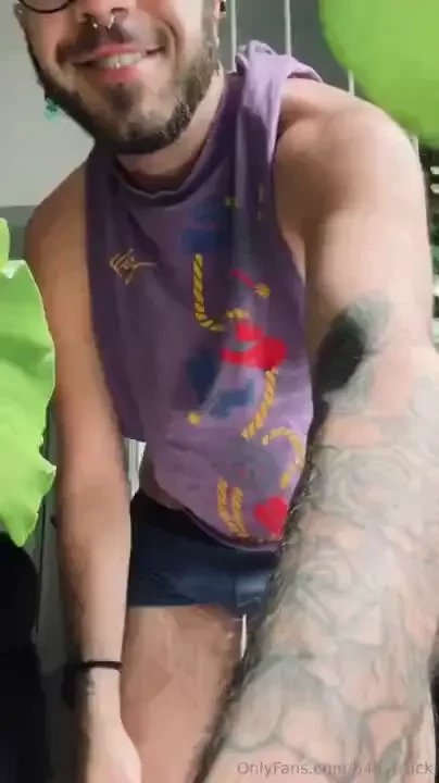 Im really horny and i want u to play w me bros have to take all the 