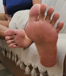 Lauraazevedoqueen1 part 89