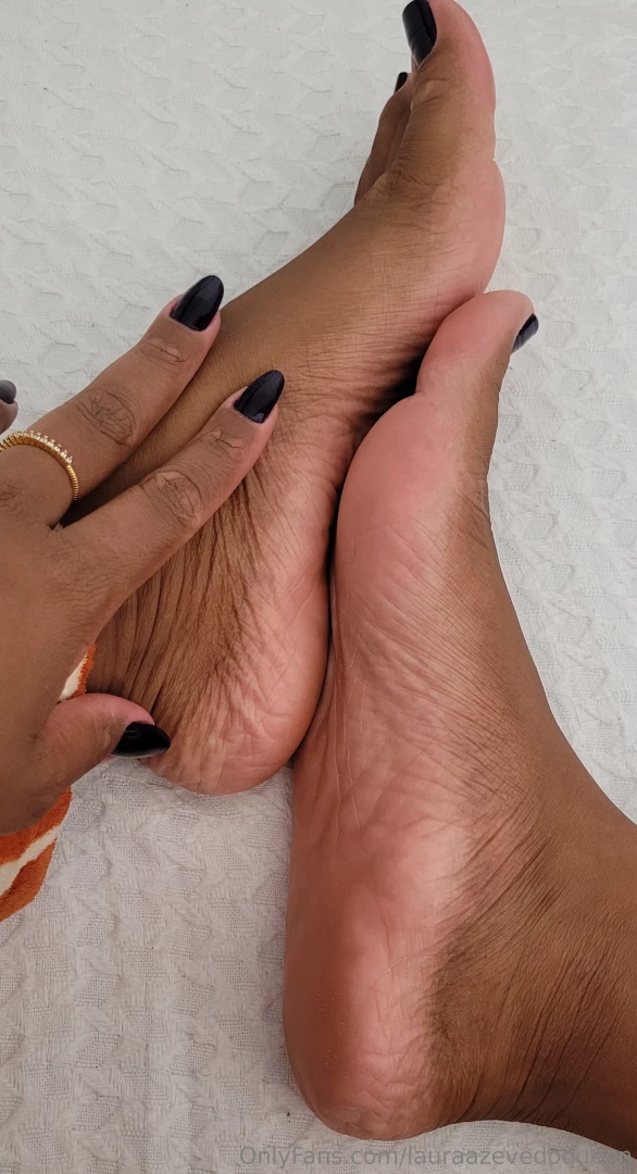 Lauraazevedoqueen1 part 95 