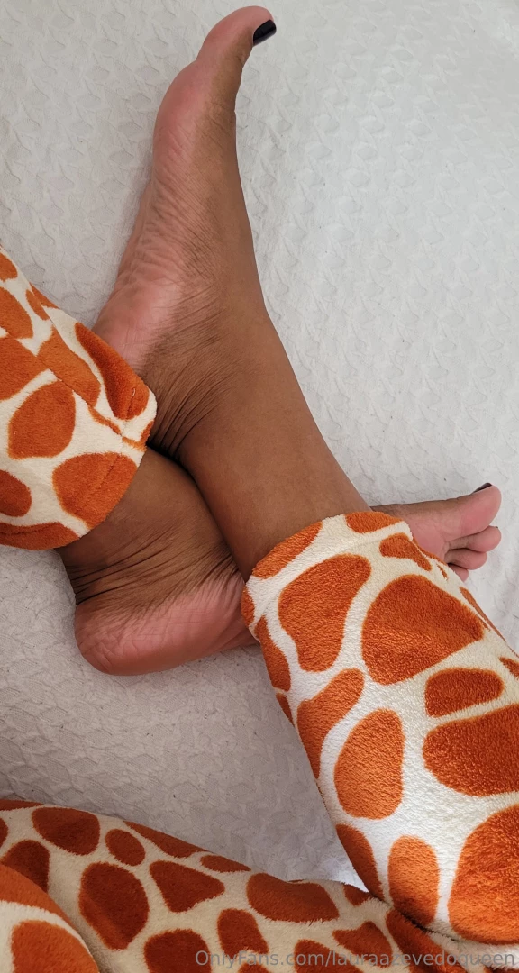 Lauraazevedoqueen1 part 94 