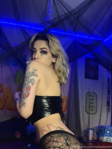 I know i said i would post from a photoshoot today but i noticed i part 5