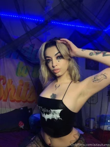 I know i said i would post from a photoshoot today but i noticed i part 4