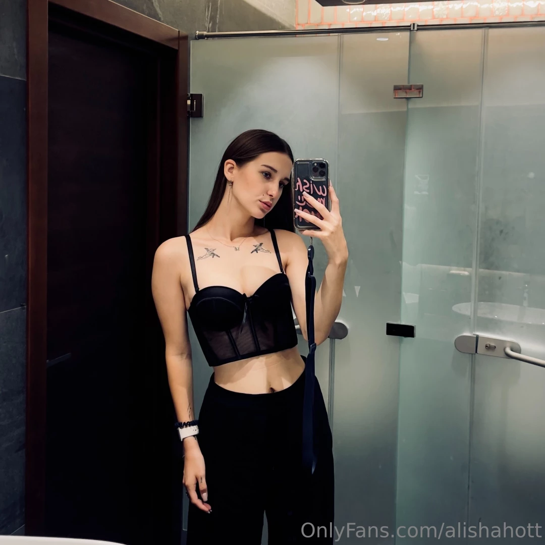 Ohhh she is so lady my today s selfie for you 